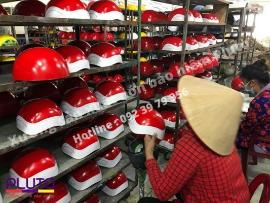 xưởng sản xuất nón bảo hiểm Pluto 56
